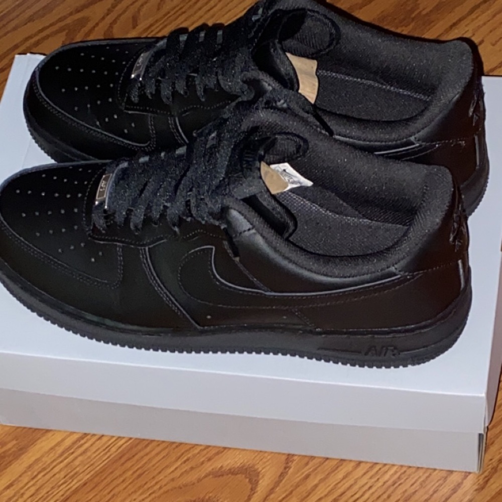 Air Force One men’s size 10.5